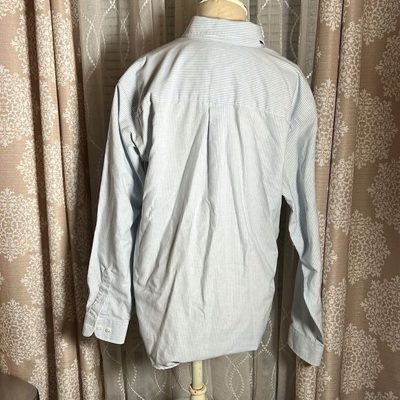 Cabin creek wrinkle free Buttoned Down Collared Shirt size 10 - Picture 4 of 7